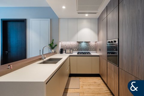 Снять в аренду квартиру в Дубай Марине, Дубай: 1 спальня, 88м², № 98700 - фото 2