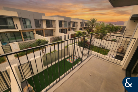 Villa in The Valley, Dubai 3 bedrooms, 174 sq.m. № 98710 - photo 6