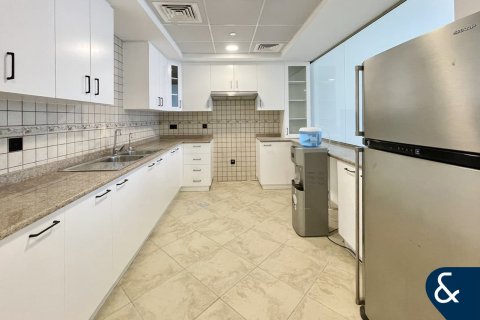 Apartment in Motor City, Dubai 3 bedrooms, 231 sq.m. № 98711 - photo 4