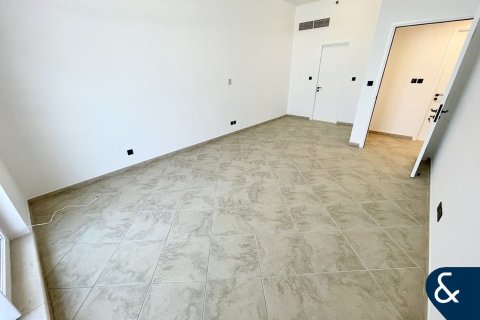 Apartment in Motor City, Dubai 3 bedrooms, 231 sq.m. № 98711 - photo 11