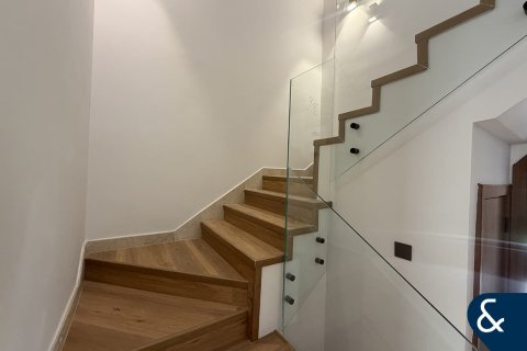 Снять в аренду виллу в Springs 6, The Springs, Дубай: 3 спальни, 210м², № 98699 - фото 4