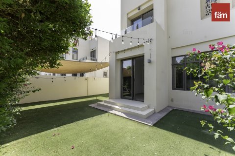 Townhouse in Reem, Dubai 3 bedrooms, 269.5 sq.m. № 59160 - photo 19