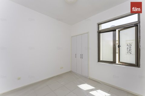 Townhouse in Reem, Dubai 3 bedrooms, 269.5 sq.m. № 59160 - photo 15