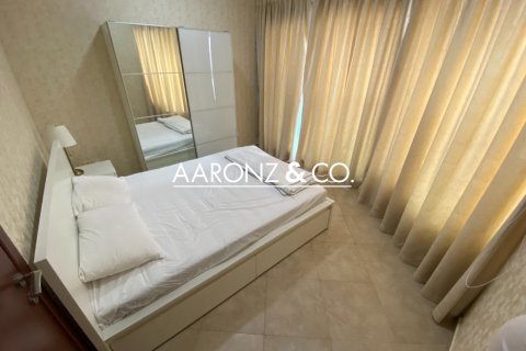 Apartamento en Jumeirah Lake Towers, Dubai, 2 dormitorios, 89 m², № 85380 - foto 3