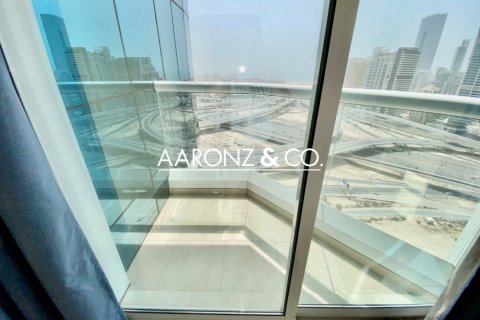 Apartamento en Jumeirah Lake Towers, Dubai, 2 dormitorios, 89 m², № 85380 - foto 15