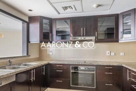 Снять в аренду квартиру в The Views, Дубай: 2 спальни, 145м², № 85370 - фото 8