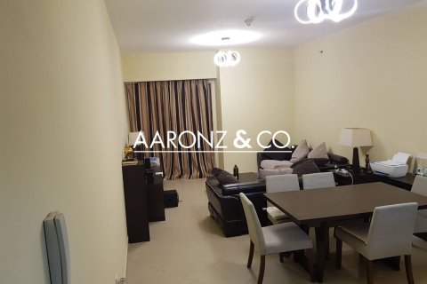 Apartamento en Jumeirah Lake Towers, Dubai, 2 dormitorios, 123 m², № 85381 - foto 5