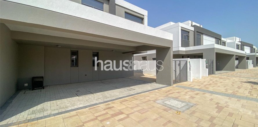 Villa in The Pulse, Dubai South (Dubai World Central), Dubai 5 bedrooms, 390 sq.m. № 45187