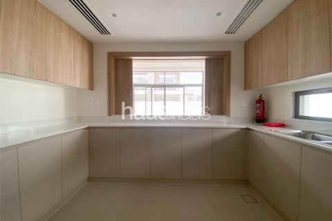 Villa in The Pulse, Dubai South (Dubai World Central), Dubai 5 bedrooms, 390 sq.m. № 45187 - photo 8