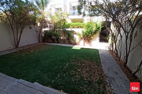 Снять в аренду таунхаус в Meydan, Дубай: 3 спальни, 258.9м², № 90247 - фото 4