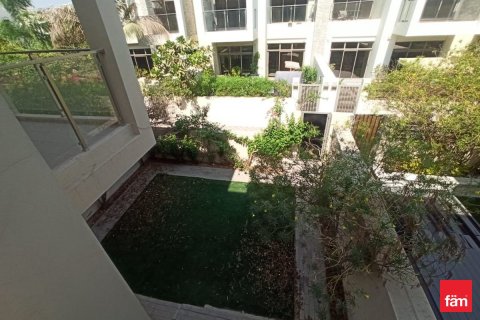 Снять в аренду таунхаус в Meydan, Дубай: 3 спальни, 258.9м², № 90247 - фото 5