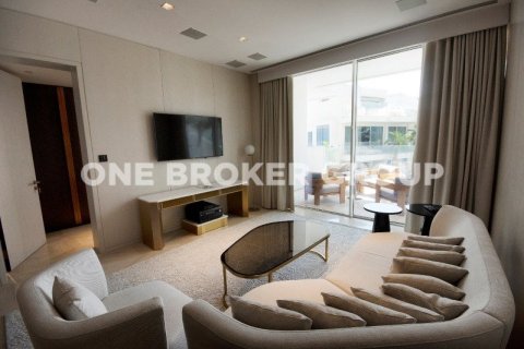 Купить квартиру в FIVE Palm Jumeirah, Пальма Джумейра, Дубай: 2 спальни, 171.7м², № 208 - фото 1