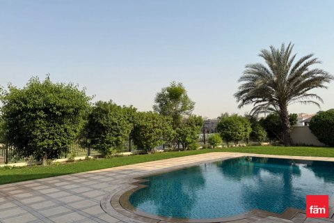 Villa in Jumeirah Islands, Dubai 5 bedrooms, 1293.1 sq.m. № 40274 - photo 29
