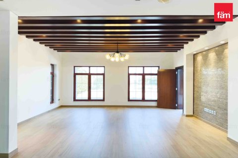 Villa in Jumeirah Islands, Dubai 5 bedrooms, 1293.1 sq.m. № 40274 - photo 4