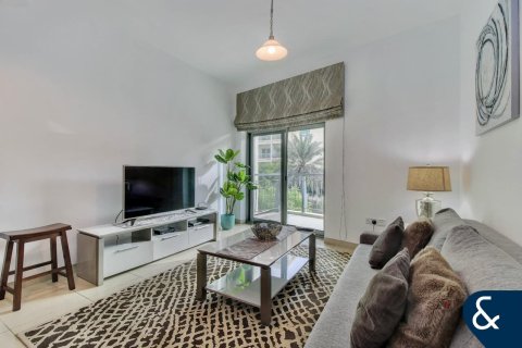 Снять в аренду квартиру в The Views, Дубай: 1 спальня, 76м², № 79381 - фото 7