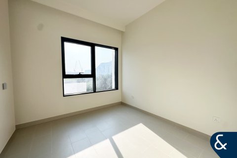 Снять в аренду квартиру в Дубай Хилс Эстейт, Дубай: 3 спальни, 132м², № 79384 - фото 10