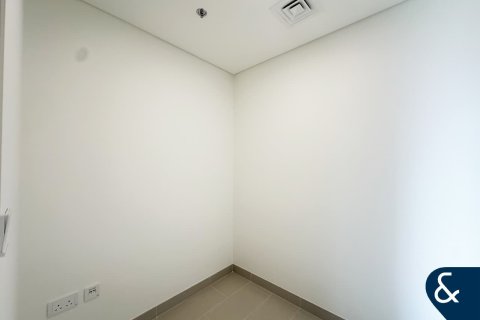 Снять в аренду квартиру в Дубай Хилс Эстейт, Дубай: 3 спальни, 132м², № 79384 - фото 12