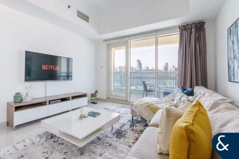 Снять в аренду квартиру в Бизнес-Бэе, Дубай: 1 спальня, 86м², № 79383 - фото 1