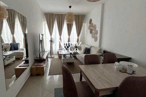 Apartment in Jumeirah Lake Towers, Dubai 2 bedrooms, 101 sq.m. № 110487