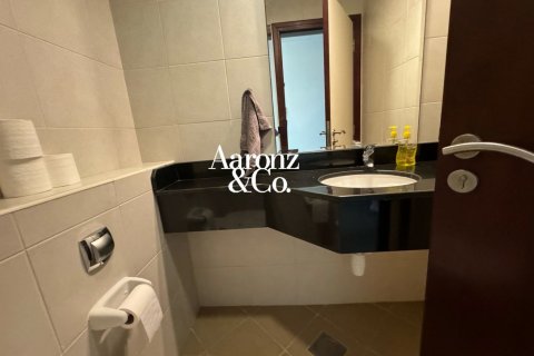 Apartment in Jumeirah Lake Towers, Dubai 2 bedrooms, 101 sq.m. № 110487 - photo 5