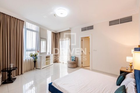 Apartment in Capital Bay, Business Bay, Dubai 1 bedroom, 99.41 sq.m. № 136960 - photo 3