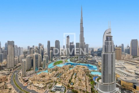 Apartamento en Burj Royale, Downtown Dubai (Downtown Burj Dubai), Dubai, 3 dormitorios, 127.09 m², № 136947 - foto 18