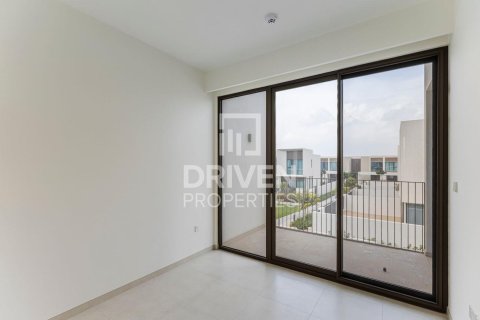 Townhouse in The Valley, Dubai 3 bedrooms, 184 sq.m. № 87651 - photo 5