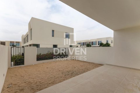Townhouse in The Valley, Dubai 3 bedrooms, 184 sq.m. № 87651 - photo 16