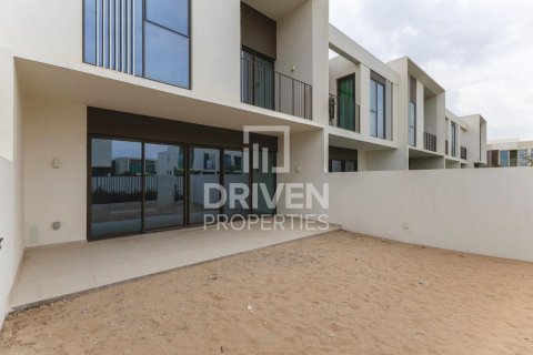 Townhouse in The Valley, Dubai 3 bedrooms, 184 sq.m. № 87651 - photo 17