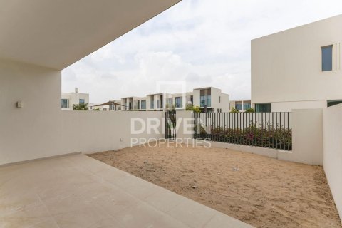 Townhouse in The Valley, Dubai 3 bedrooms, 184 sq.m. № 87651 - photo 15