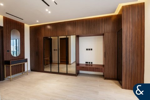 Villa in Al Furjan, Dubai 4 bedrooms, 233 sq.m. № 98552 - photo 3