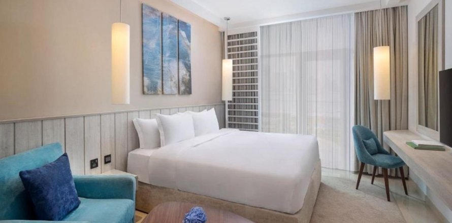Апартаменты в отеле в Пальме Джумейре, Дубай, студия, 32.9м², № 60490