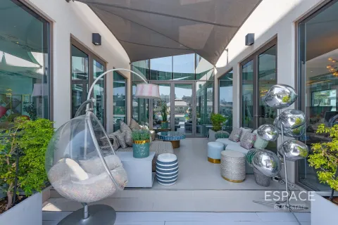 Villa in Palm Jumeirah, Dubai 6 bedrooms, 650 sq.m. № 83881 - photo 9