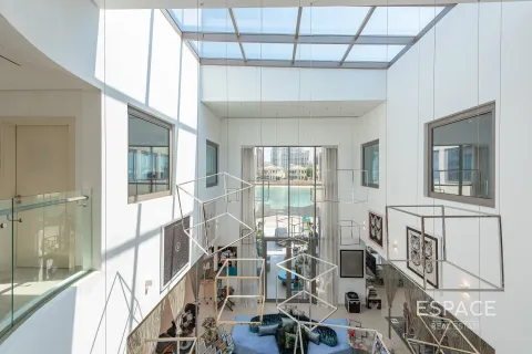 Villa in Palm Jumeirah, Dubai 6 bedrooms, 650 sq.m. № 83881 - photo 10