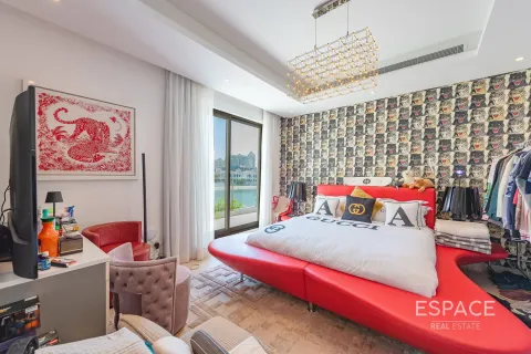 Villa in Palm Jumeirah, Dubai 6 bedrooms, 650 sq.m. № 83881 - photo 15