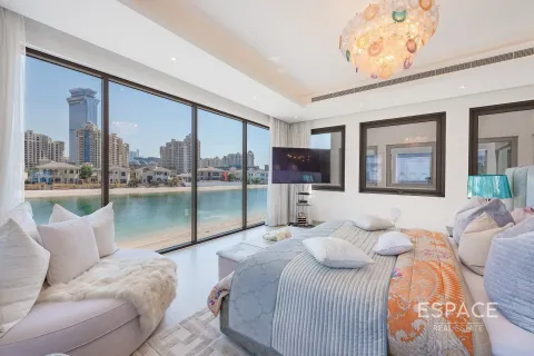 Villa in Palm Jumeirah, Dubai 6 bedrooms, 650 sq.m. № 83881 - photo 5