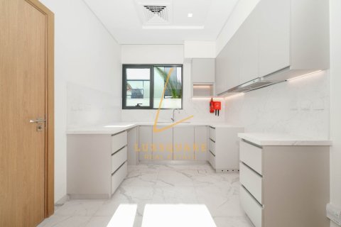 Villa en Murooj Al Furjan, Al Furjan, Dubai, 5 dormitorios, 624 m², № 103170 - foto 23