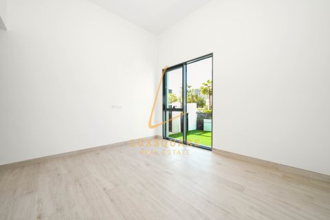 Villa en Murooj Al Furjan, Al Furjan, Dubai, 5 dormitorios, 624 m², № 103170 - foto 16