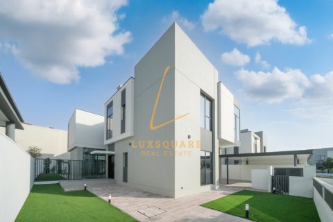Villa en Murooj Al Furjan, Al Furjan, Dubai, 5 dormitorios, 624 m², № 103170 - foto 19