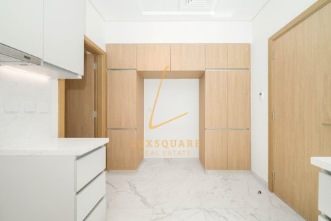 Villa en Murooj Al Furjan, Al Furjan, Dubai, 5 dormitorios, 624 m², № 103170 - foto 12