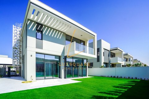 Villa en Murooj Al Furjan, Al Furjan, Dubai, 4 dormitorios, 480 m², № 103169