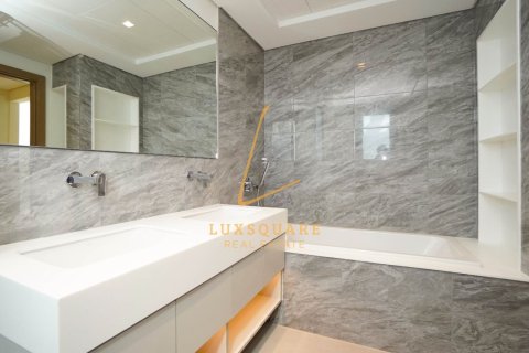 Villa en Murooj Al Furjan, Al Furjan, Dubai, 4 dormitorios, 480 m², № 103169 - foto 13