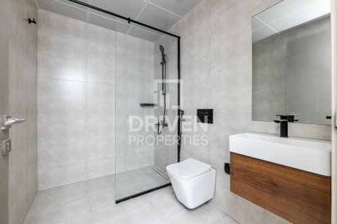 Apartment in Dubai Residence Complex, Dubai 2 bedrooms, 122.82 sq.m. № 143001 - photo 11