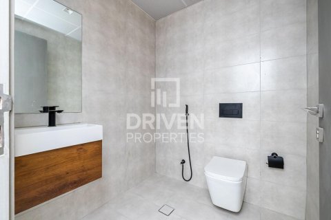 Apartment in Dubai Residence Complex, Dubai 2 bedrooms, 122.82 sq.m. № 143001 - photo 13