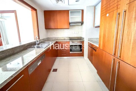 Apartment in Standpoint Towers, Downtown Dubai (Downtown Burj Dubai), Dubai 2 bedrooms, 96 sq.m. № 44852 - photo 3