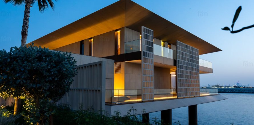 Вилла в Дубае, 5 спален, 1280.7м², № 11477