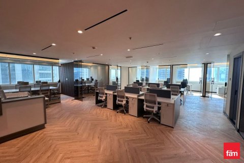 Bureau à Dubai, 163.7 m², № 84898 - photo 6