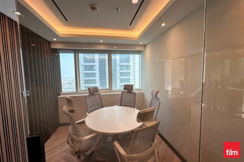 Bureau à Dubai, 163.7 m², № 84898 - photo 11