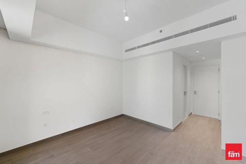 Apartment in Umm Suqeim, Dubai 3 bedrooms, 172.5 sq.m. № 84906 - photo 12