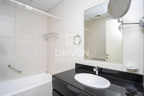 Apartment in Jumeirah Village Circle, Dubai 2 bedrooms, 105 sq.m. № 19638 - photo 20